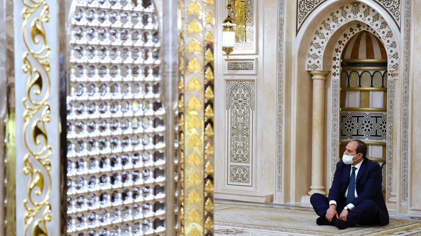 الرئيس عبد الفتاح السيسي يفتتح مسجد سيدنا الحسين بعد أعمال التجديد الشاملة  27-04-2022