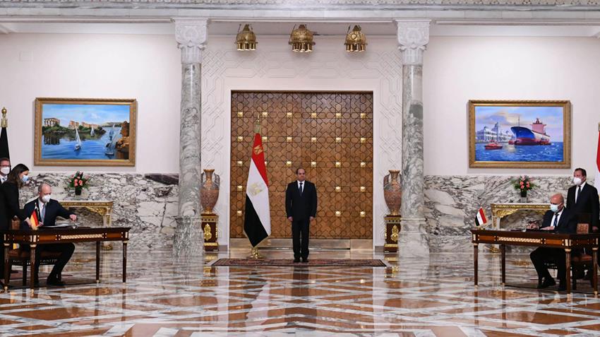 الرئيس عبد الفتاح السيسي يشهد مراسم توقيع التعاقد مع شركة سيمنز العالمية 28/5/2022