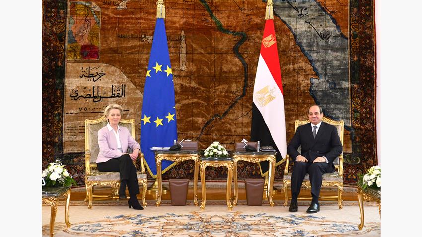 الرئيس عبد الفتاح السيسي يعرب عن سعادته بلقاء رئيسة المفوضية الأوروبية