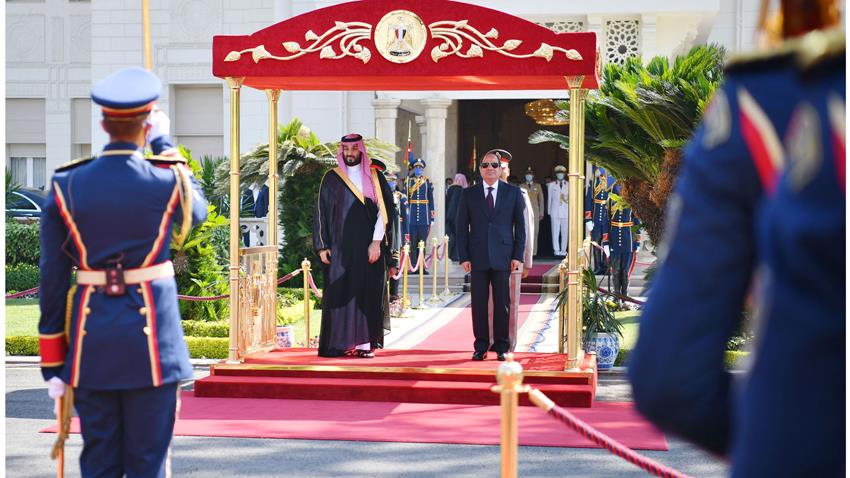 الرئيس عبد الفتاح السيسي يستقبل ولي عهد المملكة العربية السعودية بقصر الاتحادية