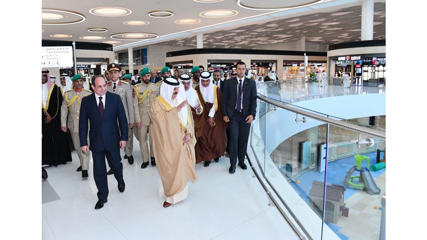 الرئيس عبد الفتاح السيسي يشارك في افتتاح المبنى الجديد في مطار البحرين الدولي مع ملك البحرين  29/6/2022