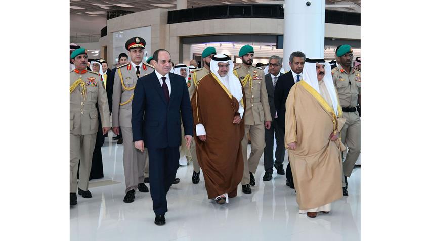 الرئيس عبد الفتاح السيسي يشارك في افتتاح المبنى الجديد في مطار البحرين الدولي مع ملك البحرين  29/6/2022