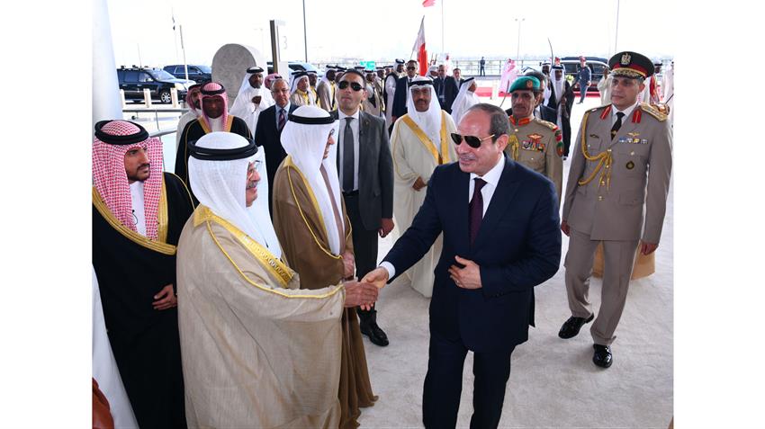 الرئيس عبد الفتاح السيسي يشارك في افتتاح المبنى الجديد في مطار البحرين الدولي مع ملك البحرين  29/6/2022