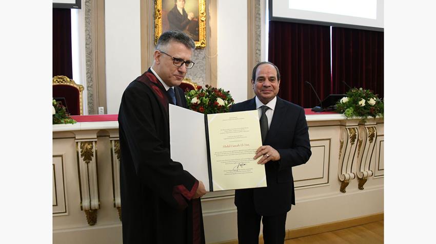 الرئيس عبد الفتاح السيسي يحصل على درجة الدكتوراه الفخرية من جامعة بلجراد 21/07/2022