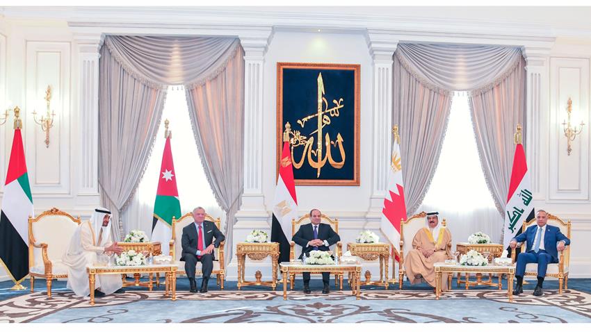 الرئيس عبد الفتاح يستقبل بمطار العلمين كلًا من ملك الأردن وملك البحرين ورئيس وزراء العراق 22/8/2022