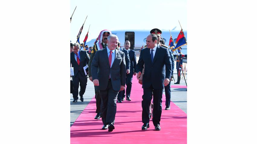 الرئيس عبد الفتاح يستقبل بمطار العلمين كلًا من ملك الأردن وملك البحرين ورئيس وزراء العراق 22/8/2022