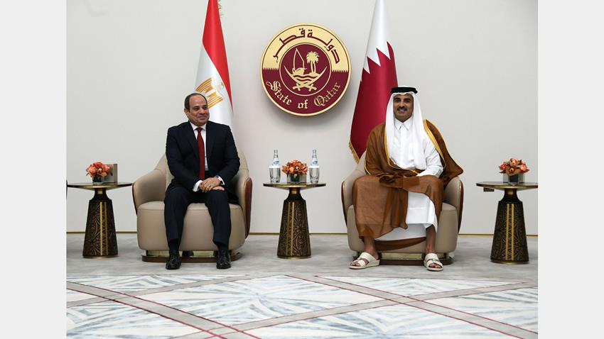 وصل السيد الرئيس عبد الفتاح السيسي الى مطار حمد الدولي بالعاصمة القطرية الدوحة، حيث كان في استقبال سيادته صاحب السمو الأمير تميم بن حمد آل ثاني أمير دولة قطر.