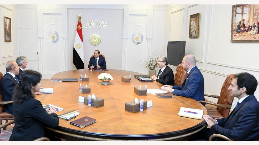 الرئيس عبد الفتاح السيسي يستقبل رئيس المجلس الإشرافي لشركة سيمنز العالمية للطاقة 16-10-2022
