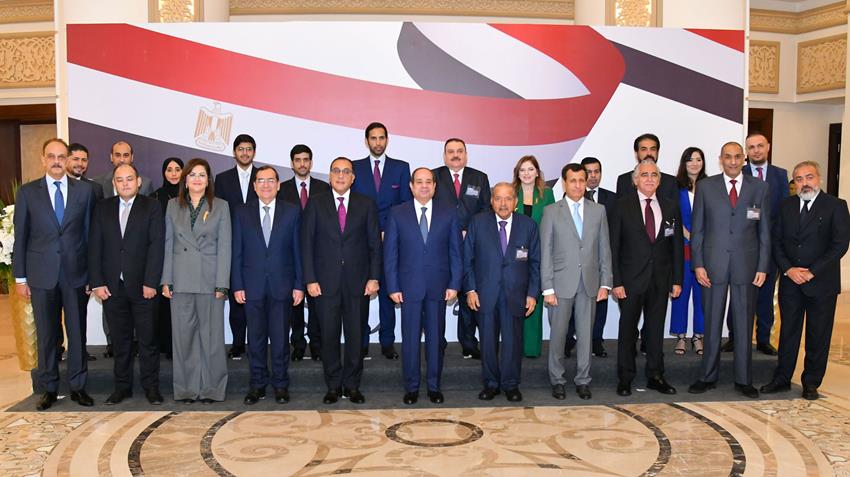 President El-Sisi Meets Qatari Businessmen Association Representatives
