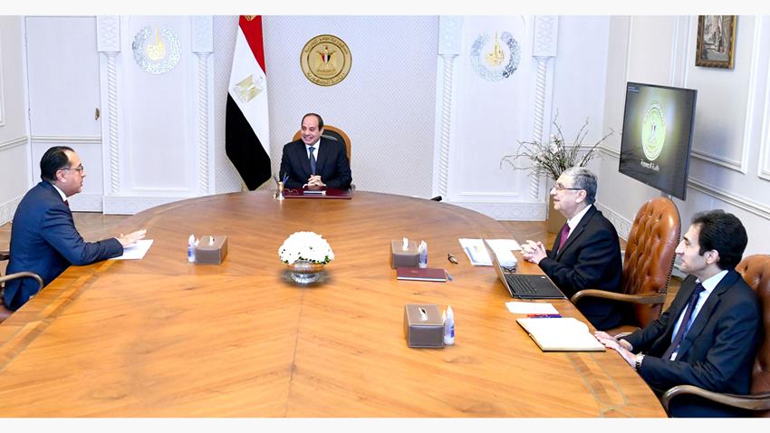 الرئيس عبد الفتاح السيسي يجتمع برئيس مجلس الوزراء ووزير الكهرباء