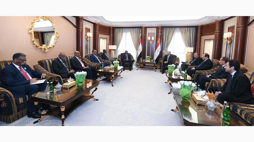 القمة العربية الصينية الأولى 08-12-2022