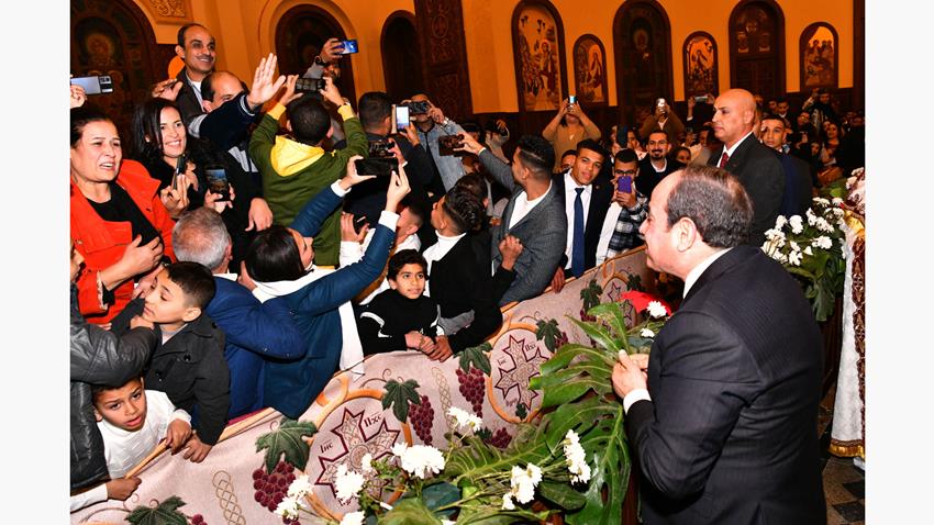 عنوان / 
الرئيس عبد الفتاح السيسي يقدم التهنئة بعيد الميلاد المجيد


ملخص وتفاصيل/
الرئيس عبد الفتاح السيسي يصل إلى كاتدرائية ميلاد المسيح بالعاصمة الإدارية الجديدة، لتقديم التهنئة بعيد الميلاد المجيد