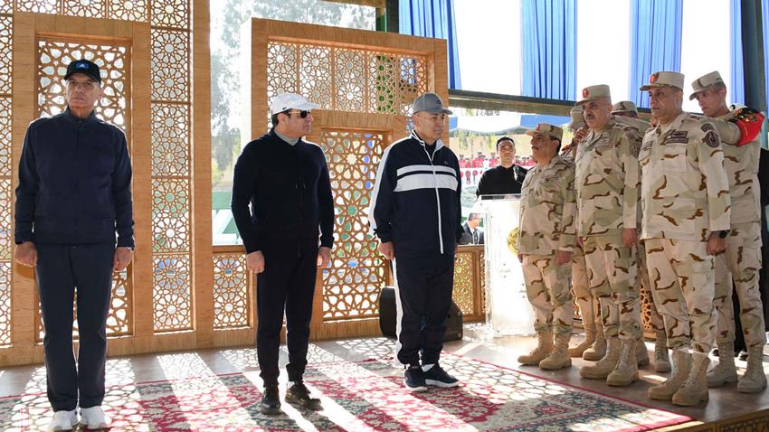 السيد الرئيس يرقي رئيسي هيئة العمليات والشئون المالية ق.م ومدير الأكاديمية العسكرية إلى رتبة فريق