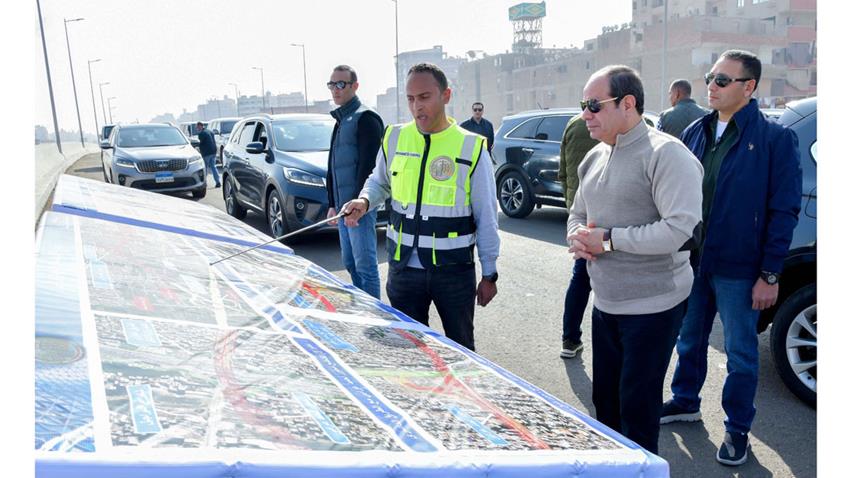 الرئيس عبد الفتاح السيسي يتفقد مشروعات المحاور والطرق بمحافظة الجيزة 20-01-2023