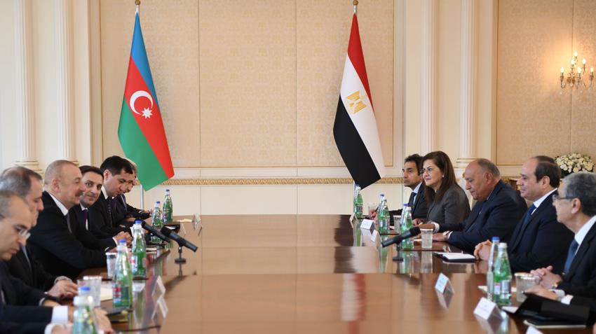 الرئيس عبد الفتاح السيسي ورئيس جمهورية أذربيجان يترأسان جلسة المباحثات الموسعة لوفدي البلدين 28/01/2023