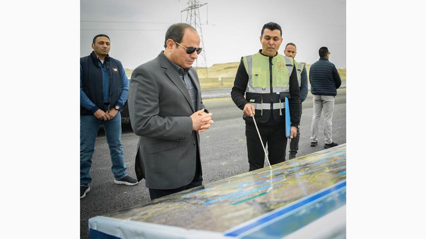 ‎ الرئيس عبد الفتاح السيسي يتابع سير العمل في مشروعات المحاور والطرق بمحافظة الجيزة