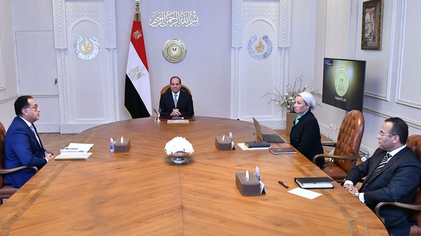 الرئيس عبد الفتاح السيسي يجتمع برئيس مجلس الوزراء ووزيرة البيئة