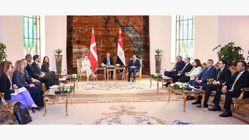 الرئيس عبد الفتاح السيسي يستقبل رئيسة وزراء الدنمارك ويعقد معها جلسة مباحثات