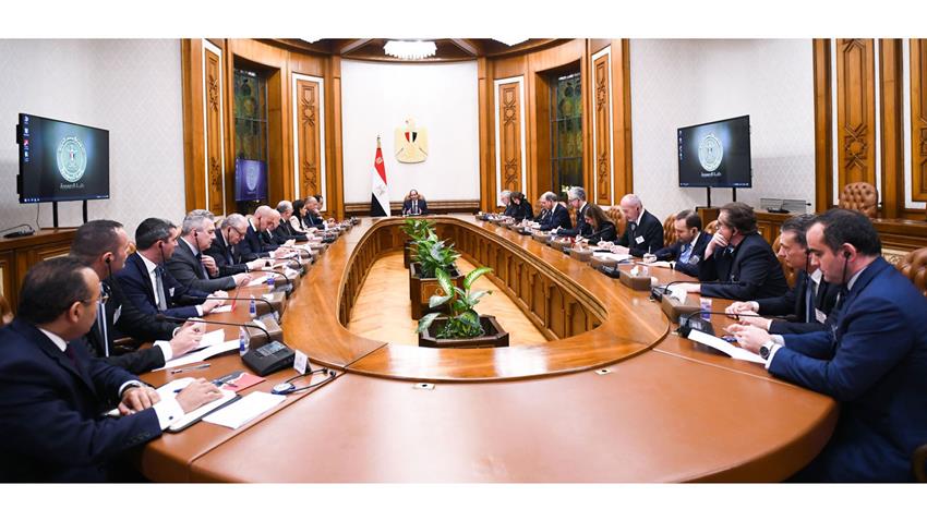 الرئيس عبد الفتاح السيسي يستقبل وفدًا إيطاليًا رفيع المستوى