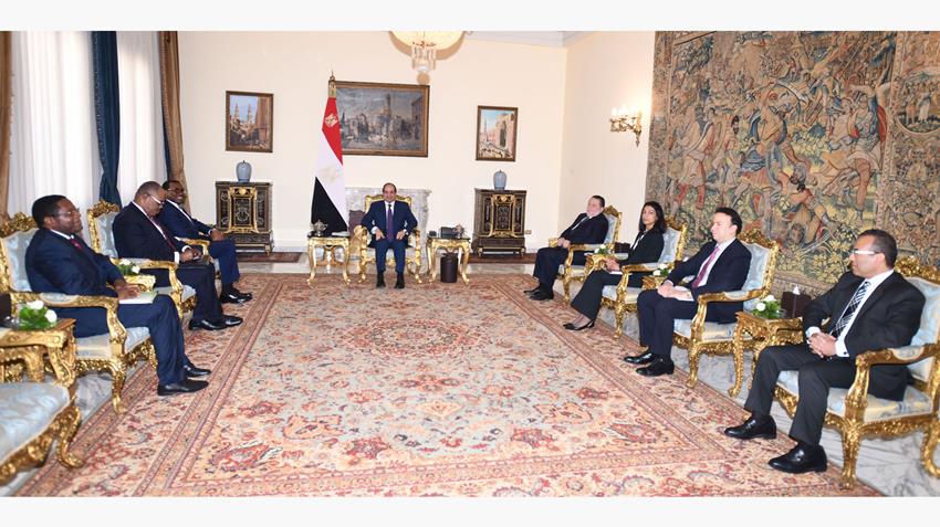 الرئيس عبد الفتاح السيسي يستقبل رئيس مجموعة بنك التنمية الأفريقي