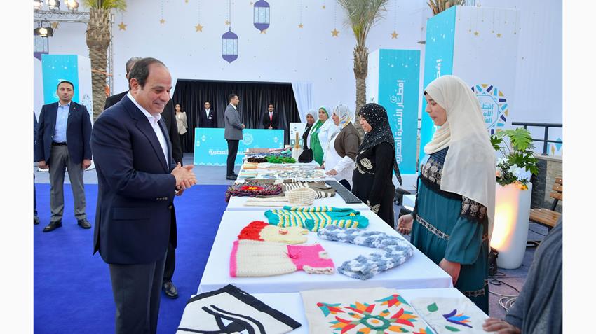 الرئيس عبد الفتاح السيسي يشارك في إفطار الأسرة المصرية بحي الأسمرات