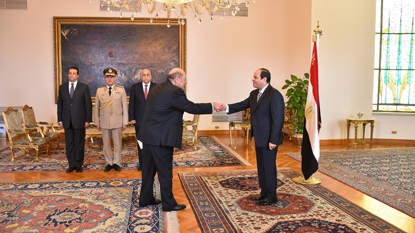 منح الرئيس عبد الفتاح السيسي وسام الجمهورية من الطبقة الأولى للهيئات القضائية السابقة