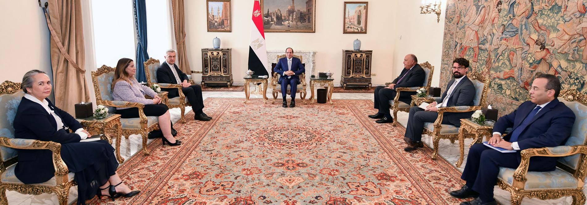الرئيس عبد الفتاح السيسي يستقبل المفوض السامي للأمم المتحدة لشئون اللاجئين