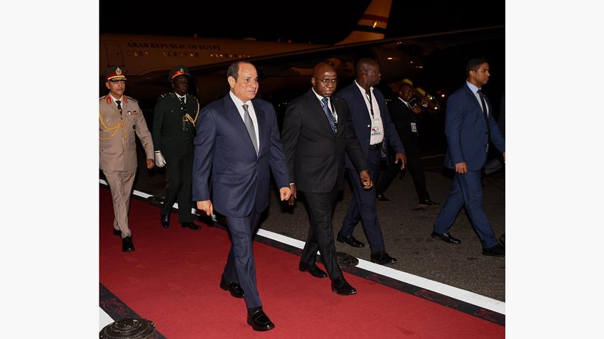 الرئيس عبد الفتاح السيسي يصل إلى العاصمة الأنجولية لواندا