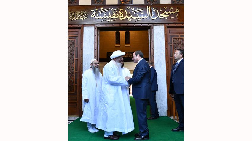 الرئيس عبد الفتاح السيسي يفتتح مسجد وضريح السيدة نفيسة بعد أعمال التجديد والترميم