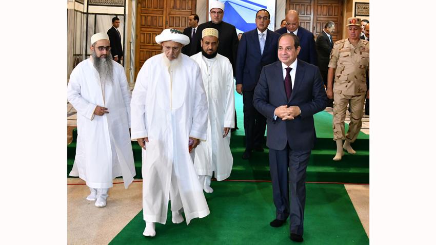الرئيس عبد الفتاح السيسي يفتتح مسجد وضريح السيدة نفيسة بعد أعمال التجديد والترميم