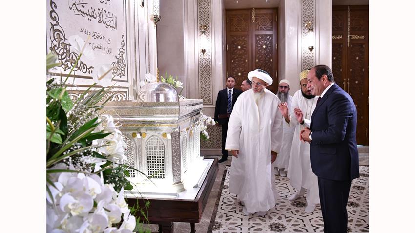 الرئيس عبد الفتاح السيسي يفتتح مسجد وضريح السيدة نفيسة بعد أعمال التجديد والترميم
