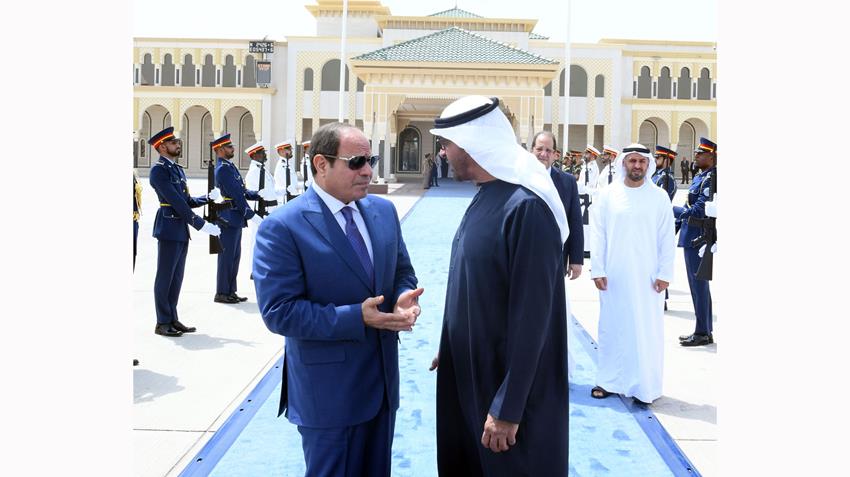 الرئيس عبد الفتاح السيسي يعود إلى أرض الوطن بعد زيارة سيادته لدولة الإمارات العربية المتحدة