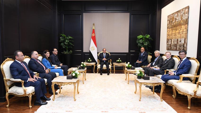 الرئيس عبد الفتاح السيسي يستقبل رئيس مجلس إدارة البنك الآسيوي للاستثمار في البنية التحتية