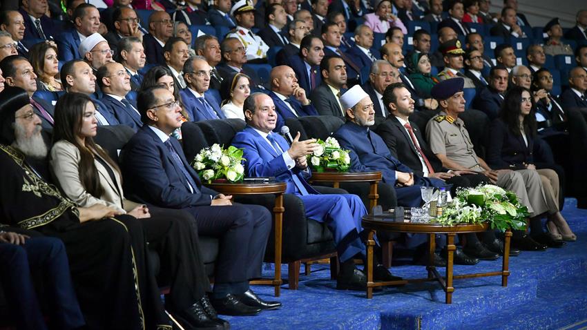 الرئيس عبد الفتاح السيسي يشارك في مؤتمر حكاية وطن "بين الرؤية والإنجاز"
