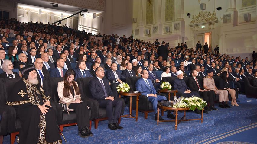 الرئيس عبد الفتاح السيسي يشارك في مؤتمر حكاية وطن "بين الرؤية والإنجاز"