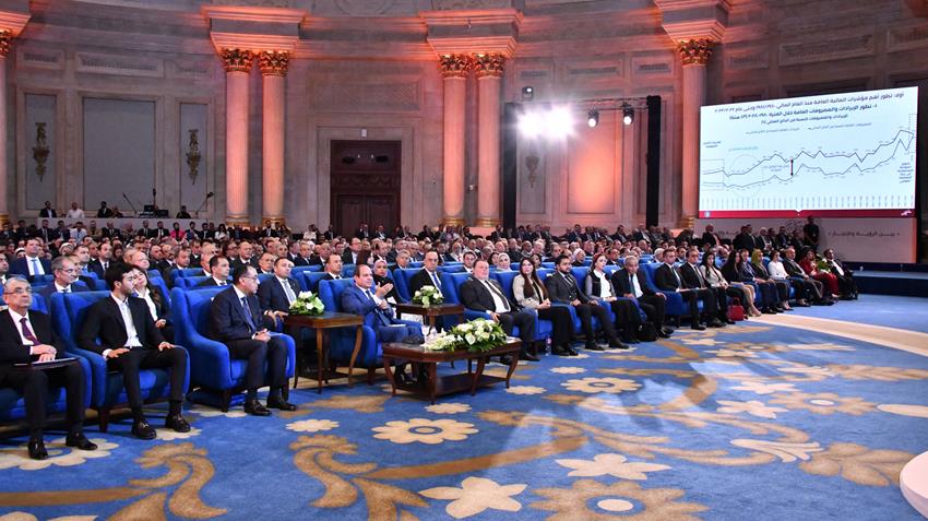 الرئيس عبد الفتاح السيسي يشارك في مؤتمر حكاية وطن "بين الرؤية والإنجاز"