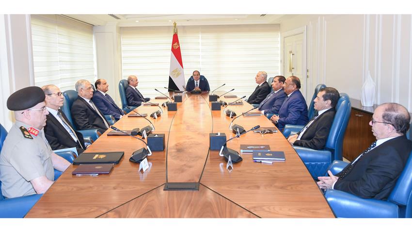 الرئيس عبد الفتاح السيسي يجتمع مع أعضاء المجلس الأعلى للجهات والهيئات القضائية