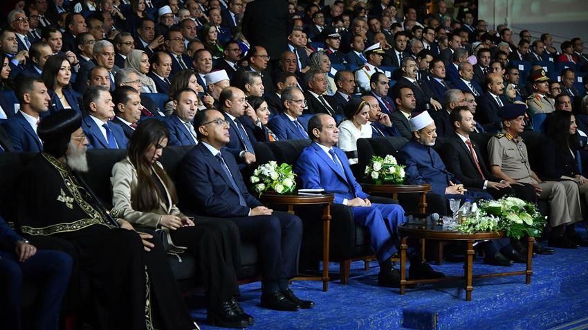 الرئيس عبد الفتاح السيسي يشارك في مؤتمر حكاية وطن "بين الرؤية والإنجاز"