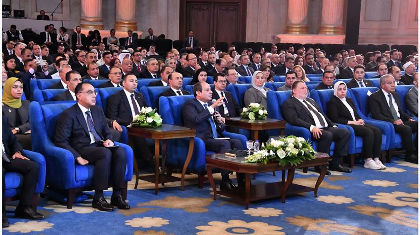 الرئيس عبد الفتاح السيسي يشارك في مؤتمر حكاية وطن "بين الرؤية والإنجاز"