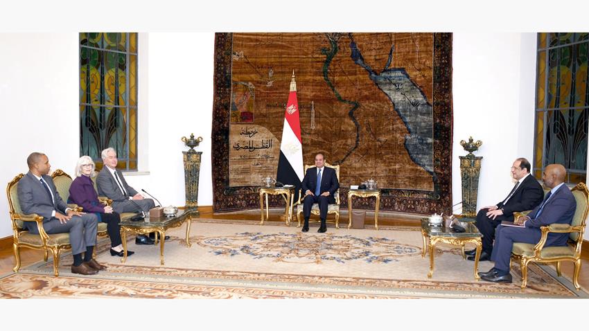 الرئيس عبد الفتاح السيسي يستقبل مدير وكالة المخابرات المركزية الأميركية