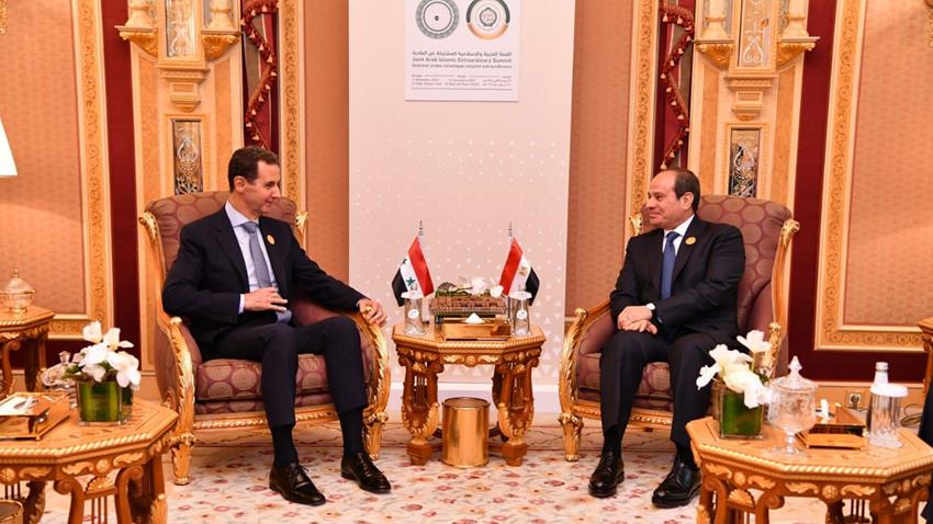 الرئيس عبد الفتاح السيسي يلتقي الرئيس السوري بشار الأسد