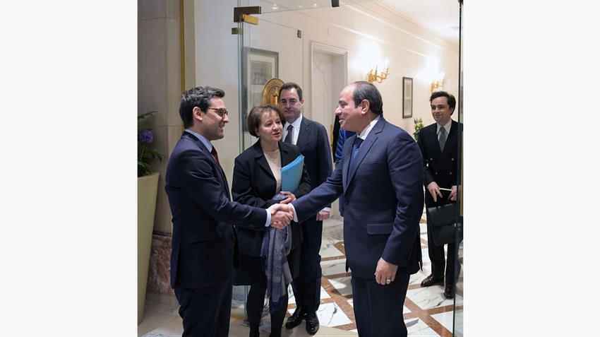 الرئيس عبد الفتاح السيسي يستقبل وزير الخارجية الفرنسي
