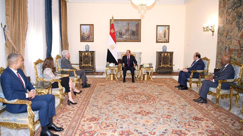 الرئيس عبد الفتاح السيسي يستقبل رئيس وكالة الاستخبارات المركزية الأمريكية