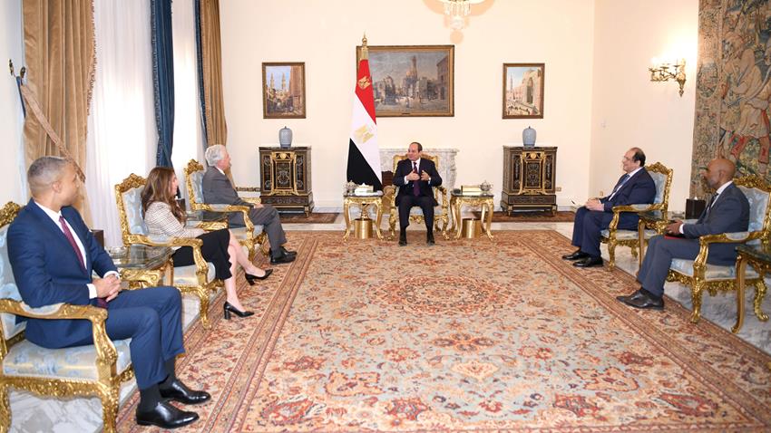 الرئيس عبد الفتاح السيسي يستقبل رئيس وكالة الاستخبارات المركزية الأمريكية