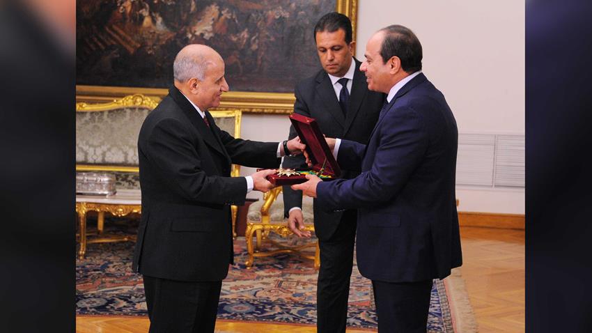 الرئيس عبد الفتاح السيسي يكرم رؤساء الهيئة القضائية