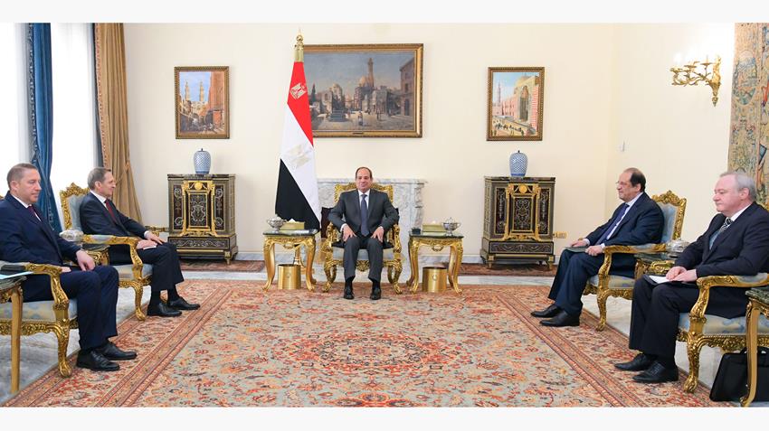 الرئيس عبد الفتاح السيسي يستقبل رئيس جهاز الاستخبارات الخارجية الروسية
