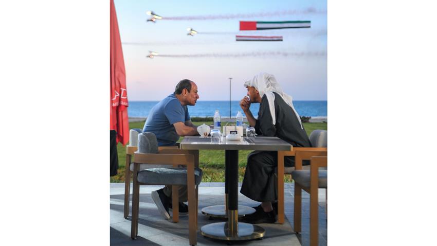 الرئيس عبد الفتاح السيسي يستقبل رئيس دولة الإمارات العربية بمدينة العالمين