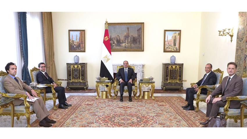 الرئيس عبد الفتاح السيسي يستقبل وزير الخارجية الفرنسي