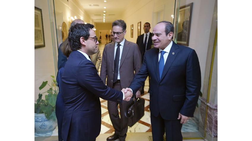 الرئيس عبد الفتاح السيسي يستقبل وزير الخارجية الفرنسي