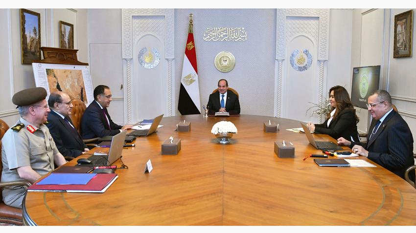 الرئيس عبد الفتاح السيسي يستعرض المحاور المختلفة لاستراتيجية التنمية الشاملة لمحافظة جنوب سيناء